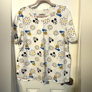 Ladies XL T shirt, Disney & Friends, white